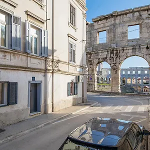 Apartment Elegant Next To Arena