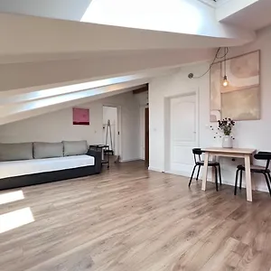  Apartment Forum 2