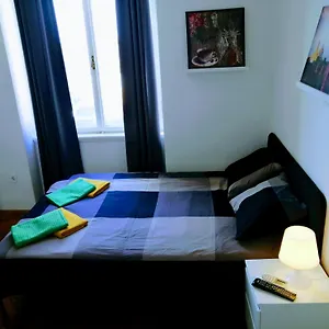Apartman Center Park And, Póla