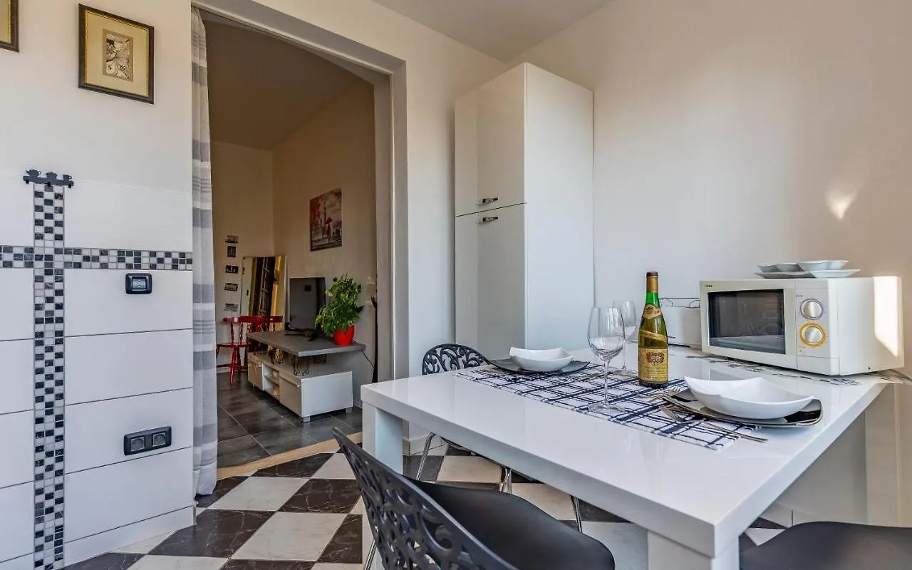 Apartman 39 Pula